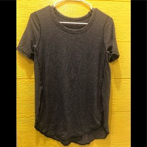 Lululemon Tee 6/8